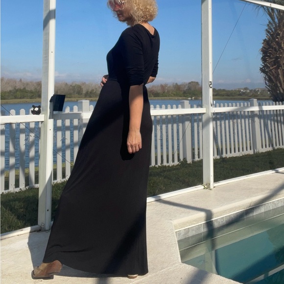 Buttoned Maxi Dress - Picture 4 of 9